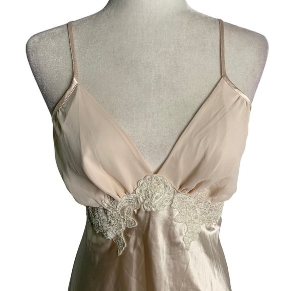 California Dynasty Sleeveless Nightgown Slip M Peach Beaded Adjustable Straps - Picture 2 of 7